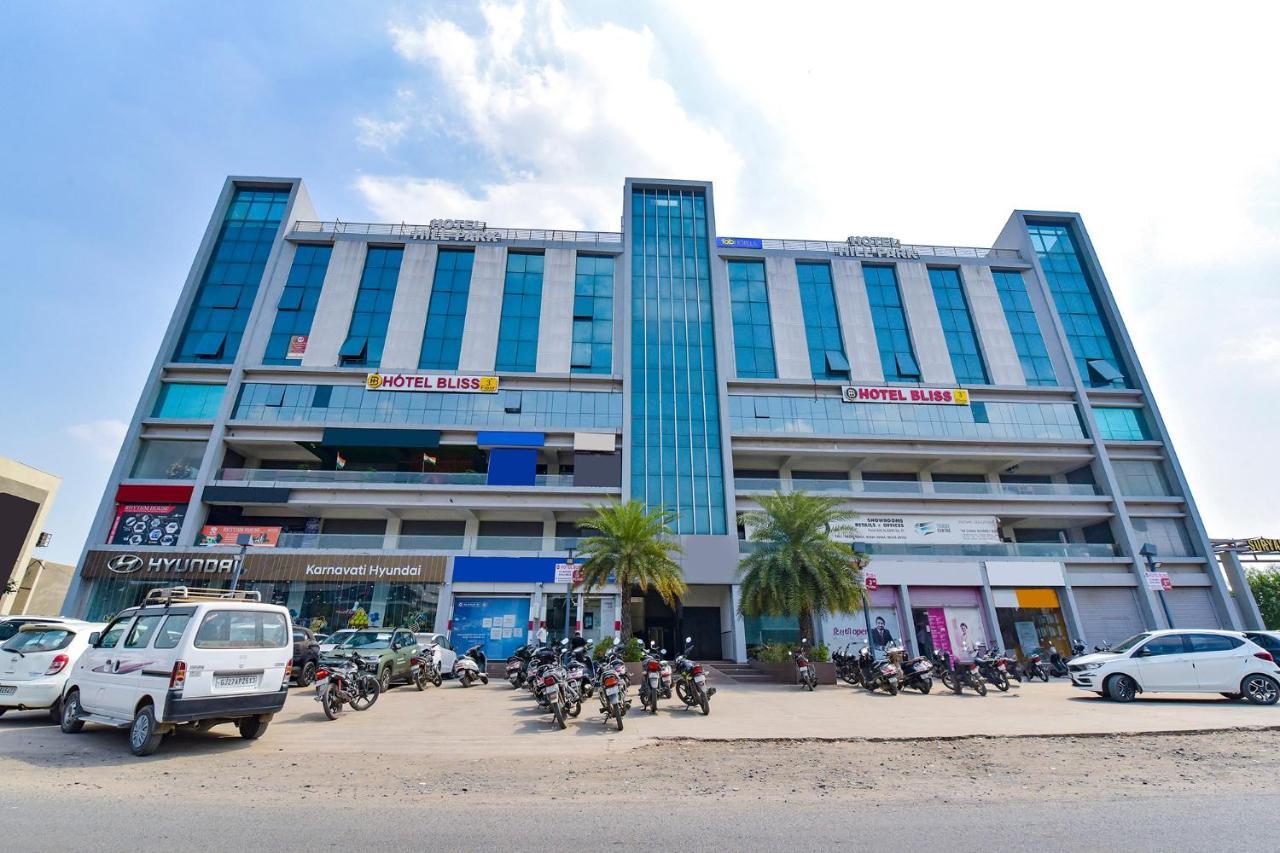Fabhotel Bliss Ahmedabad Eksteriør bilde
