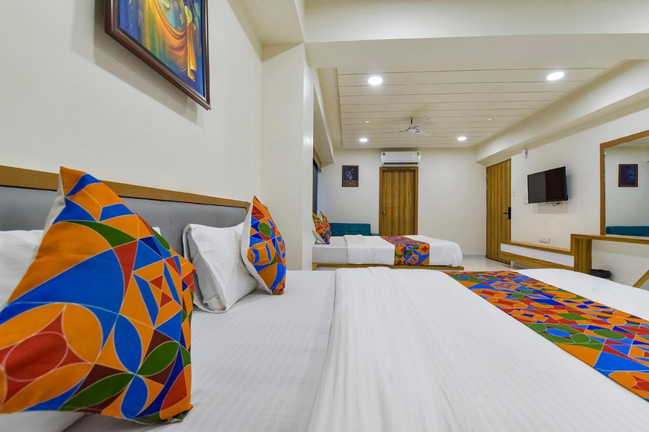 Fabhotel Bliss Ahmedabad Eksteriør bilde